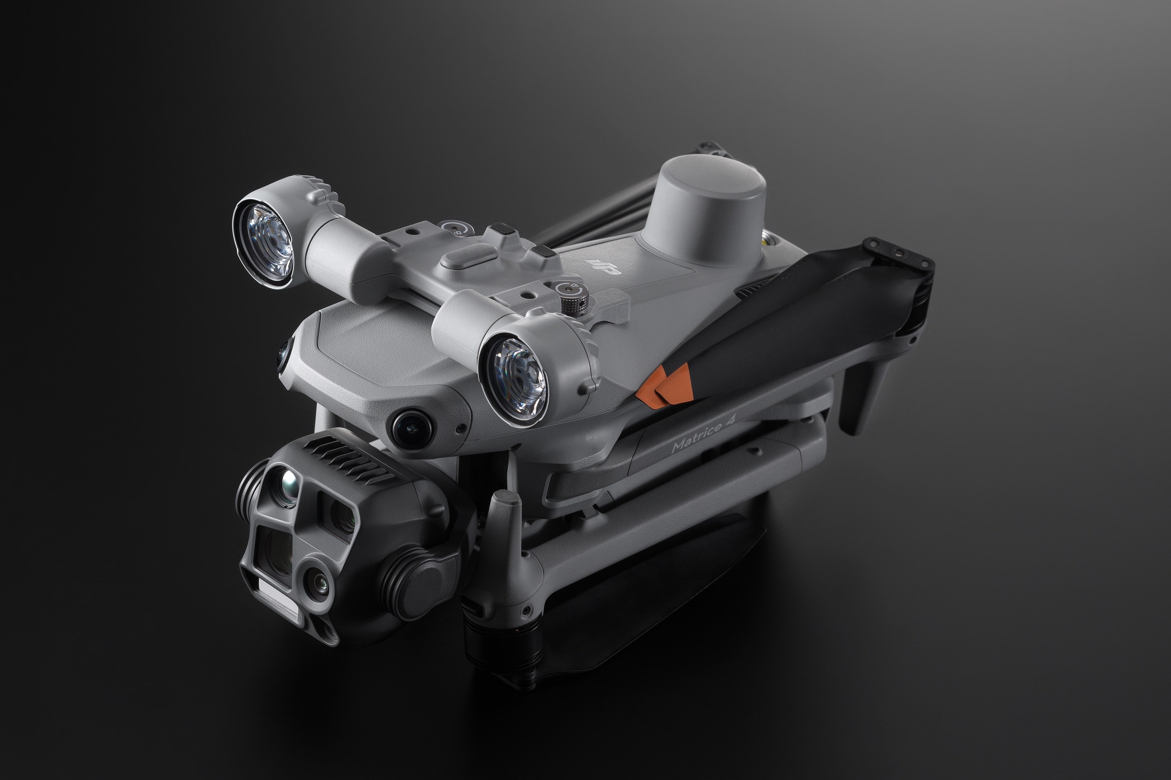 DJI Matrice M4T | ENTERPRISE DRONE - THERMAL RECOVERY/ PUBLIC SAFTEY BUNDLE