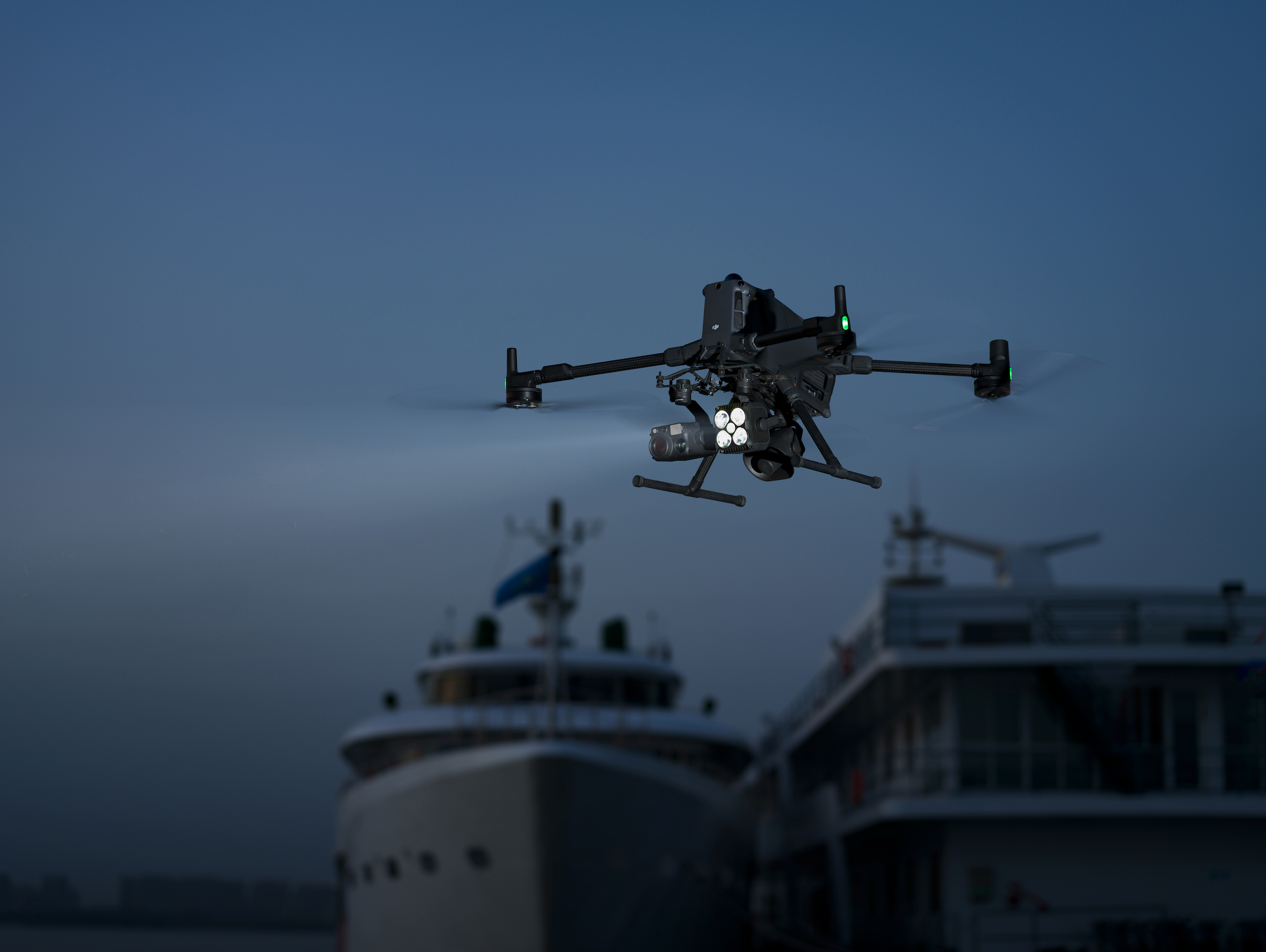 DJI Matrice 400 Drone w/DJI Care Enterprise Plus Auto-Activated (No Batteries)