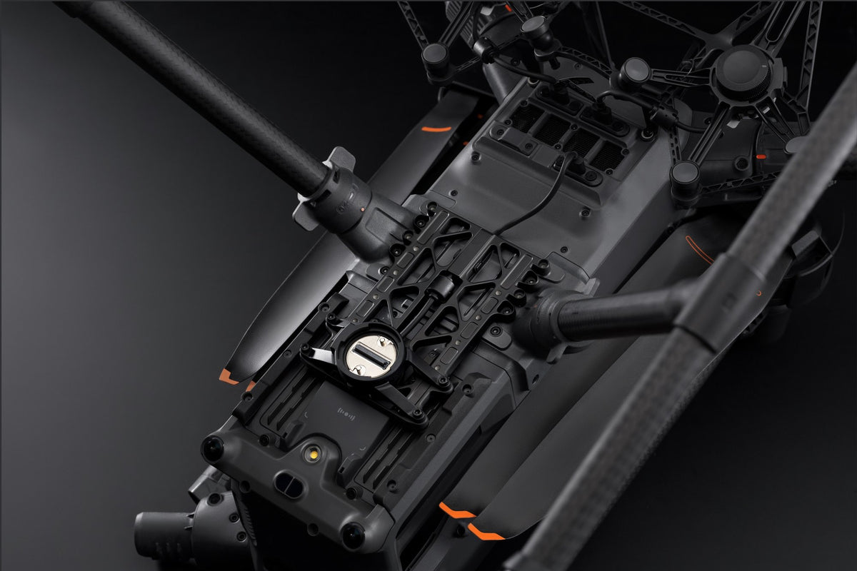 DJI Matrice 400 Third Gimbal Connector, official product image. Image © DJI